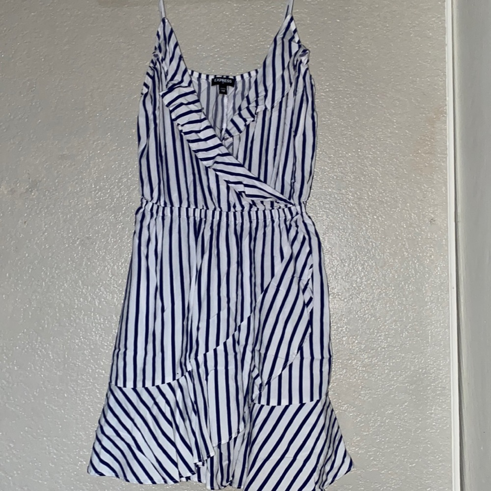 Striped flowey dress
